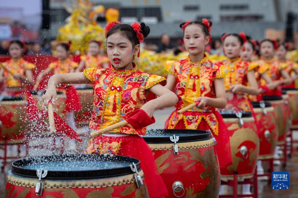大红鹰平台登